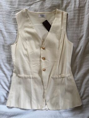 Sleeveless Cream Button-Front Vest